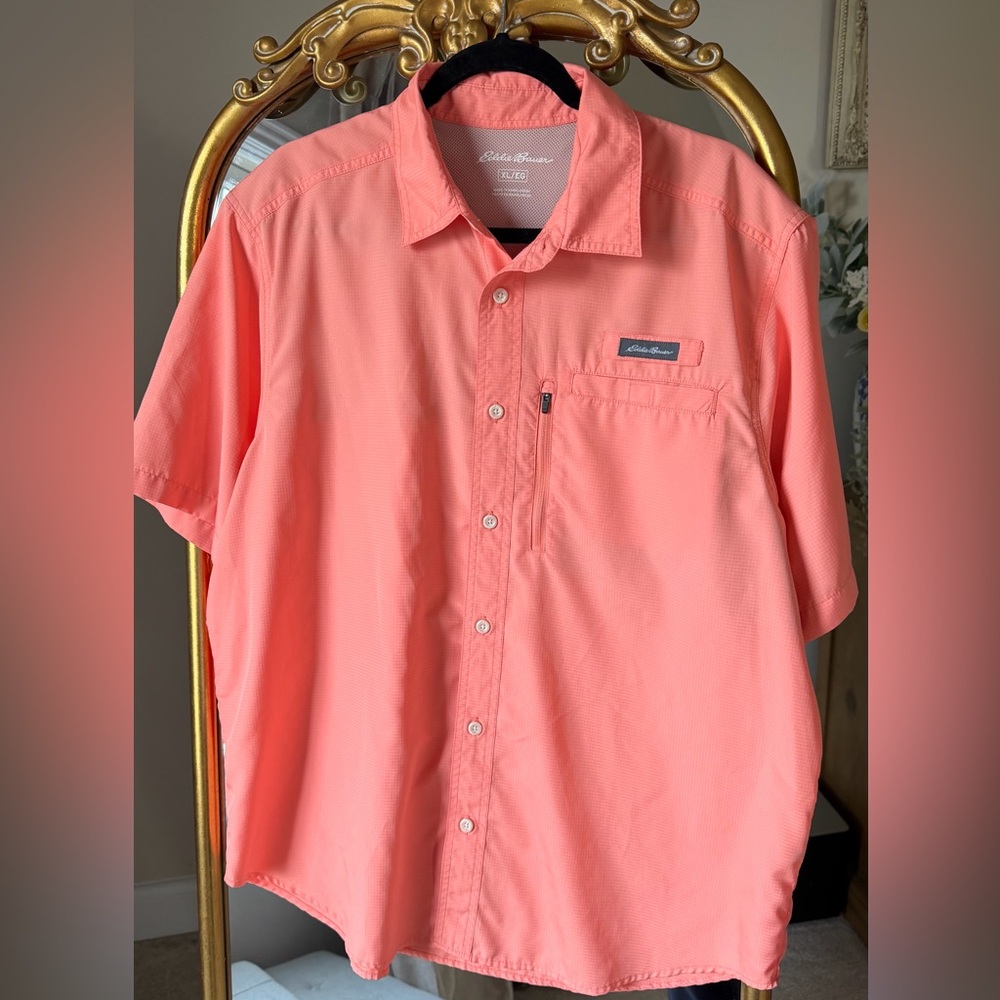 Eddie Bauer Men’s Short-Sleeve Button-Down Shirt in Coral